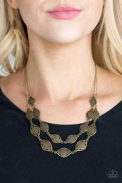 Make Yourself At HOMESTEAD Paparazzi- Brass Necklace - sofancyjewels