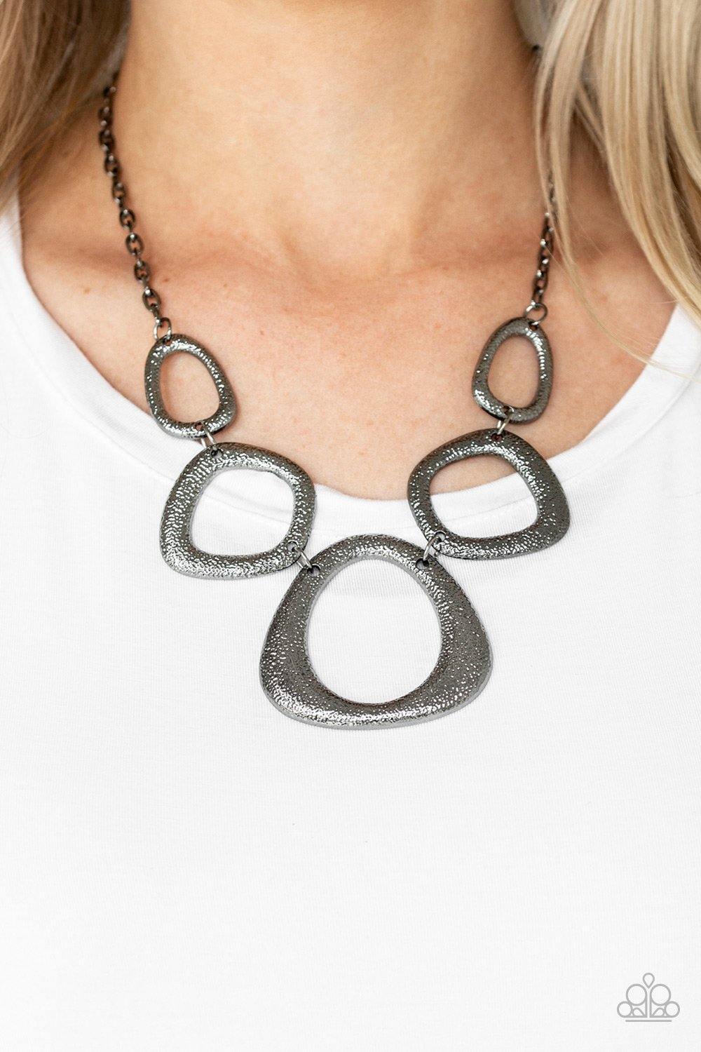 Backstreet Bandit - Black  Paparazzi Necklace - sofancyjewels