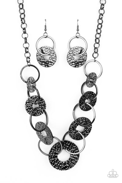 Industrial Envy - Black Paparazzi Necklace