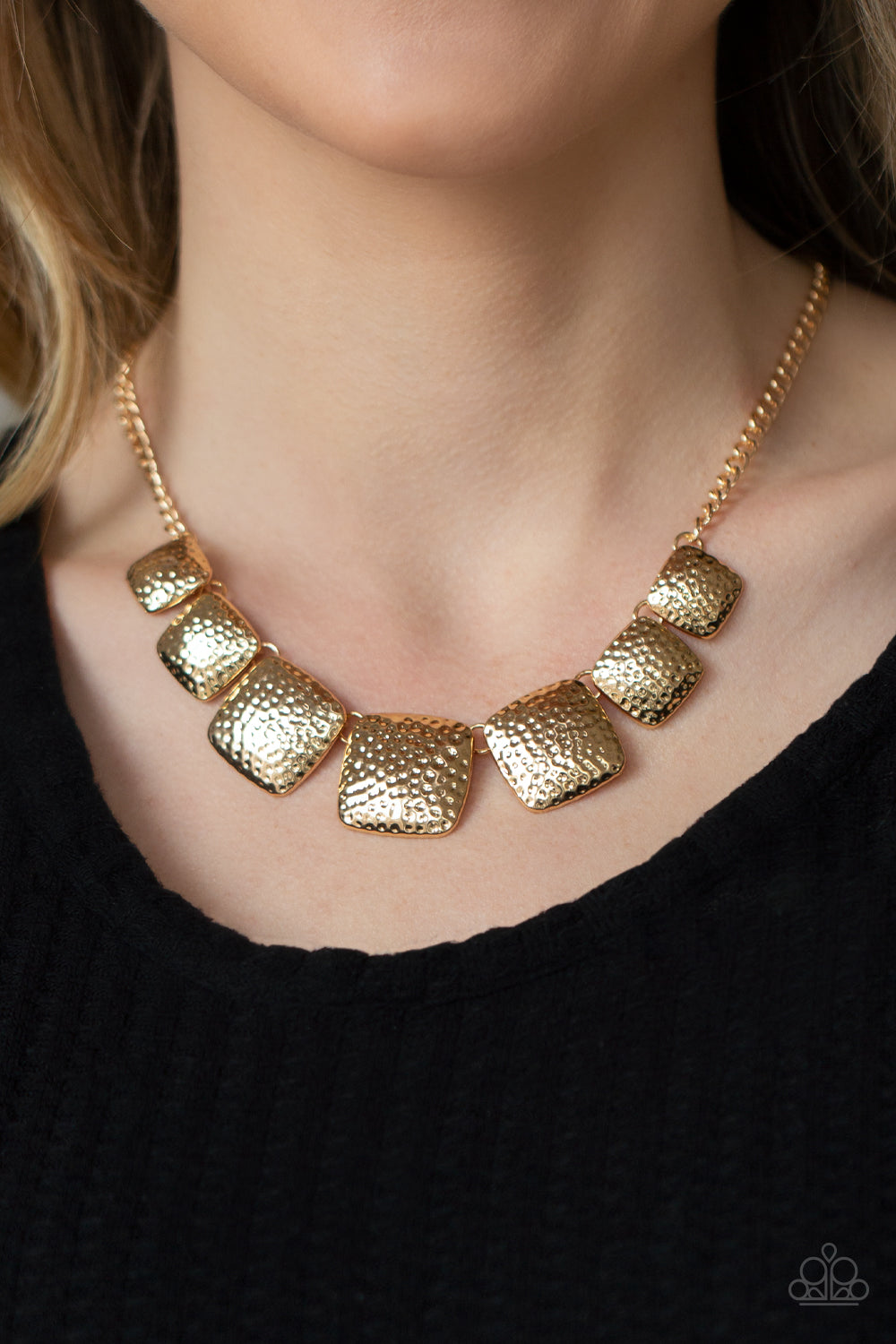 Keeping It RELIC - Gold Paparazzi Necklace