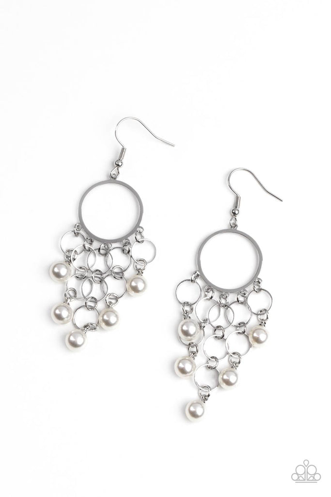 New York Attraction - Silver Pearl Earrings – Princess Glam Shop
