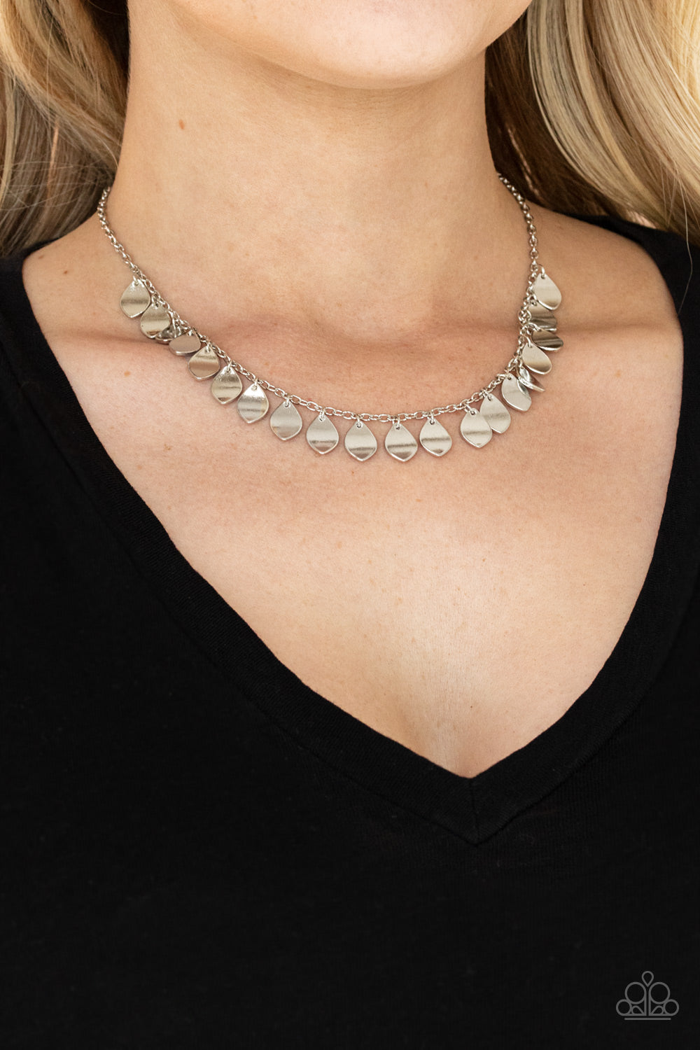 Dainty DISCovery - Silver Paparazzi Necklace