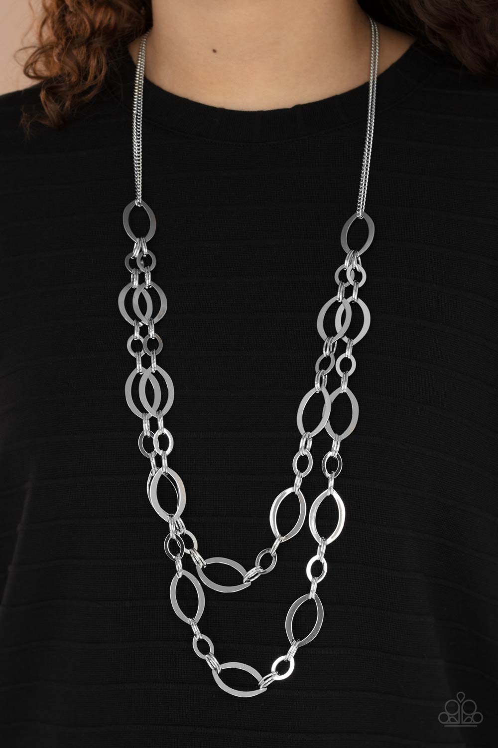 Silver  The OVAL-achiever - Silver Paparazzi Necklace