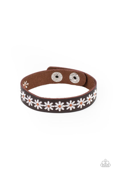 Wildflower Wayfarer - White floral Paparazzi Bracelet