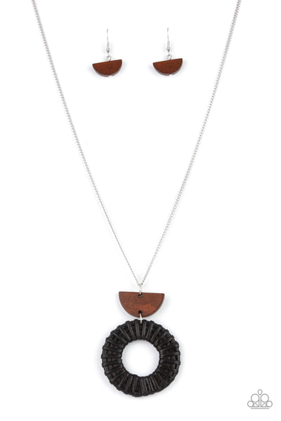 Homespun Stylist - Black Paparazzi Necklace