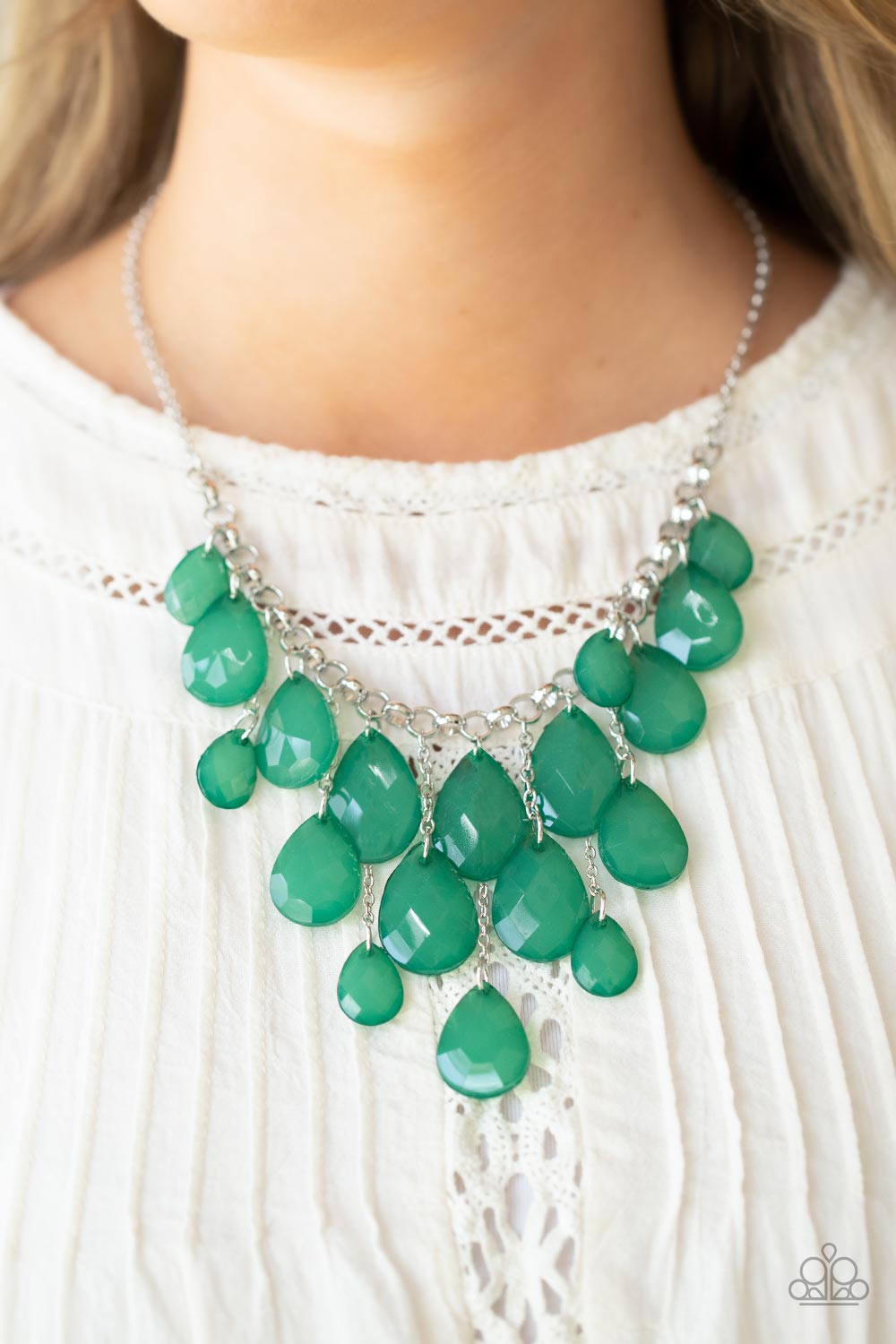 Front Row Flamboyance - Green Paparazzi Necklace