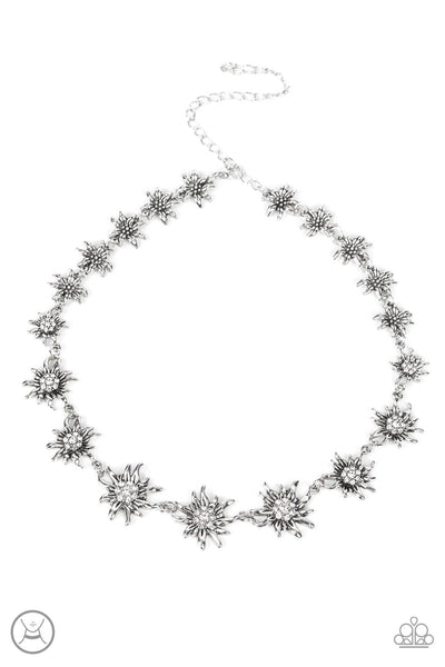 Get Up and GROW Paparazzi White Necklace