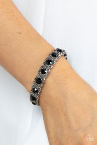 Cache Commodity - Black Paparazzi Bracelet