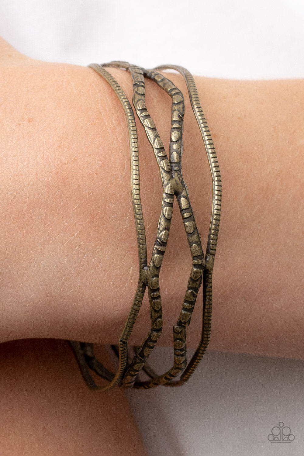 A Narrow ESCAPADE - Brass Paparazzi Bracelet