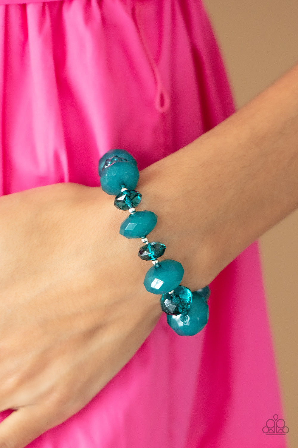 Keep GLOWING Forward - Blue Paparazzi Bracelet