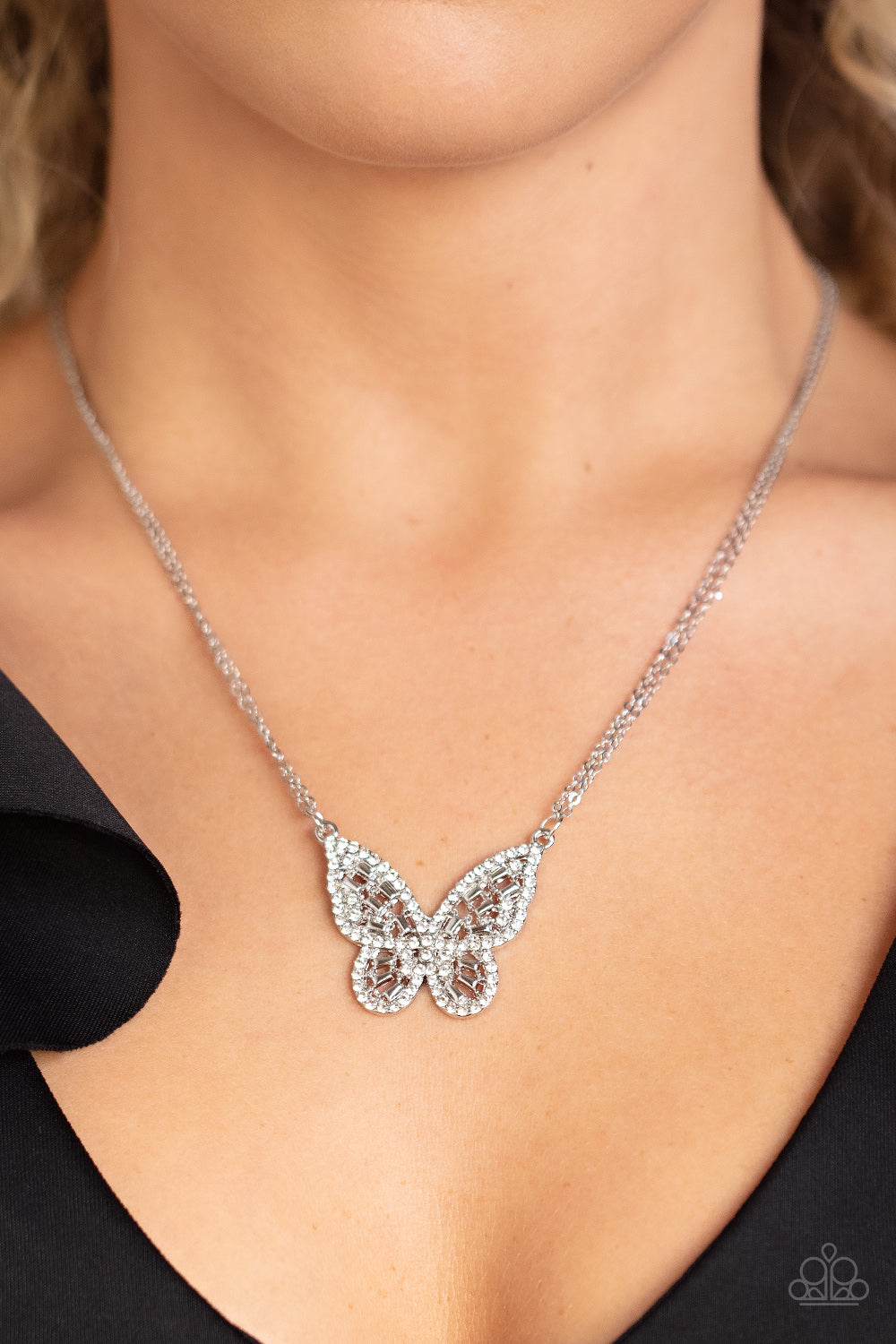 Baroque Butterfly - White Paparazzi Necklace