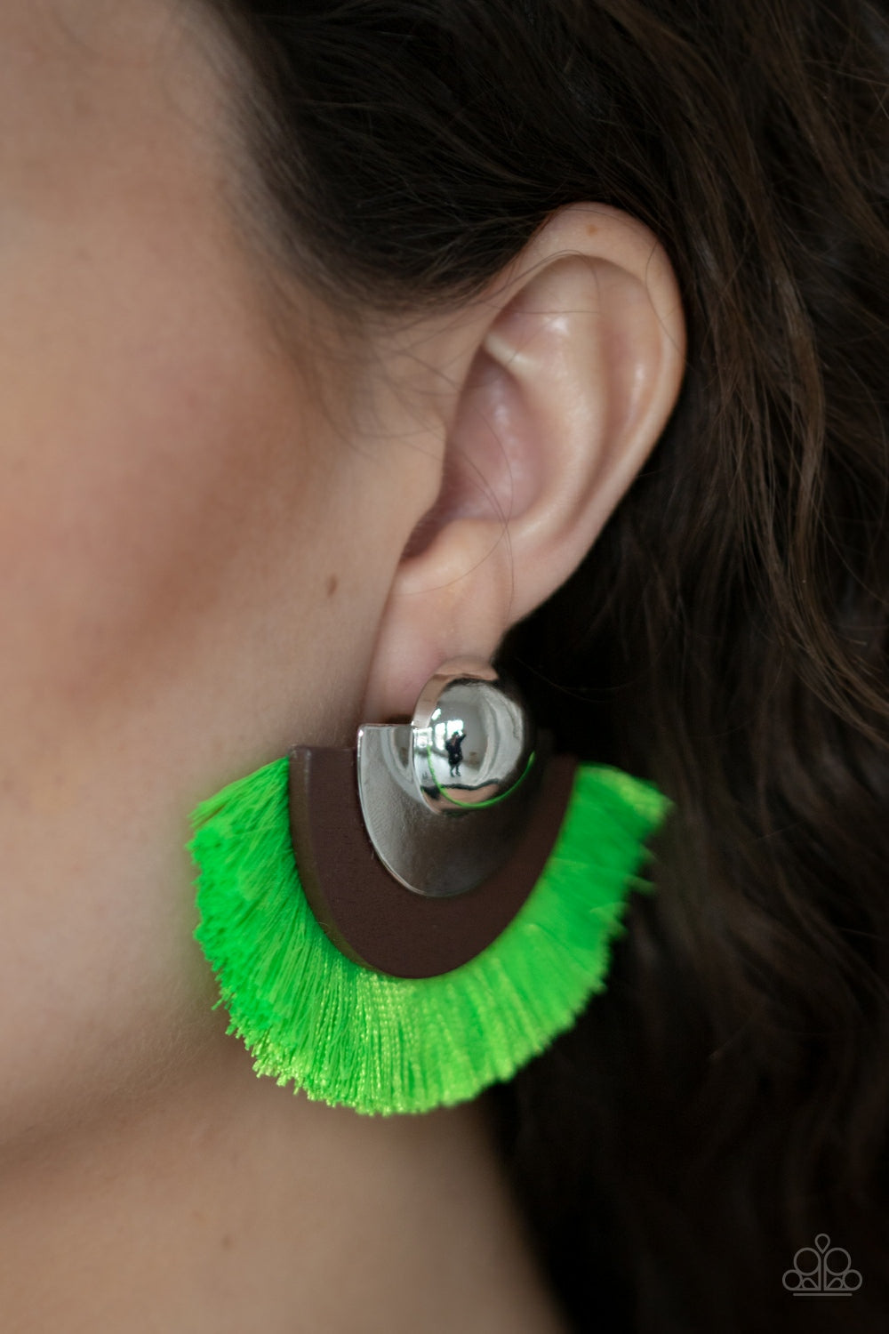 Fan The FLAMBOYANCE - Green Paparazzi Earrings