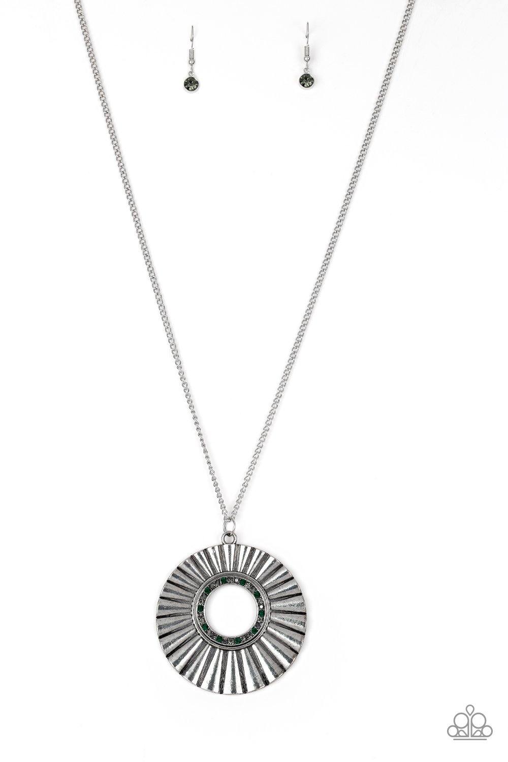 Chicly Centered Multi Paparazzi Necklace - sofancyjewels